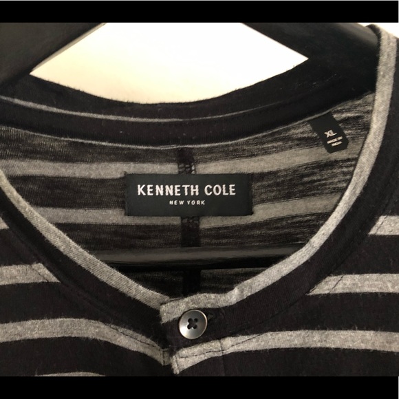 Kenneth Cole short sleeve Henley - Picture 3 of 4
